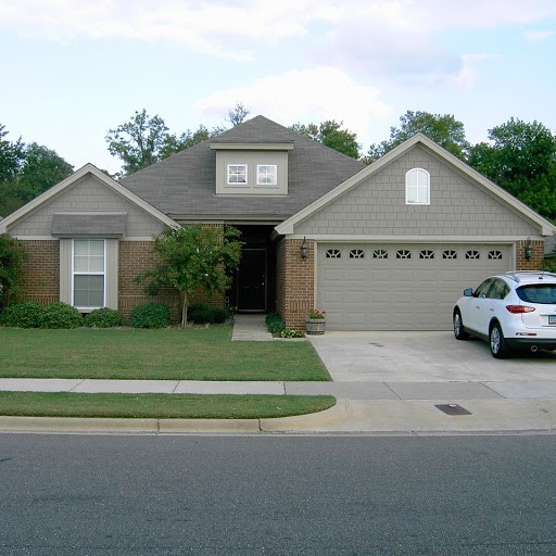 3912 Claiborne Circle