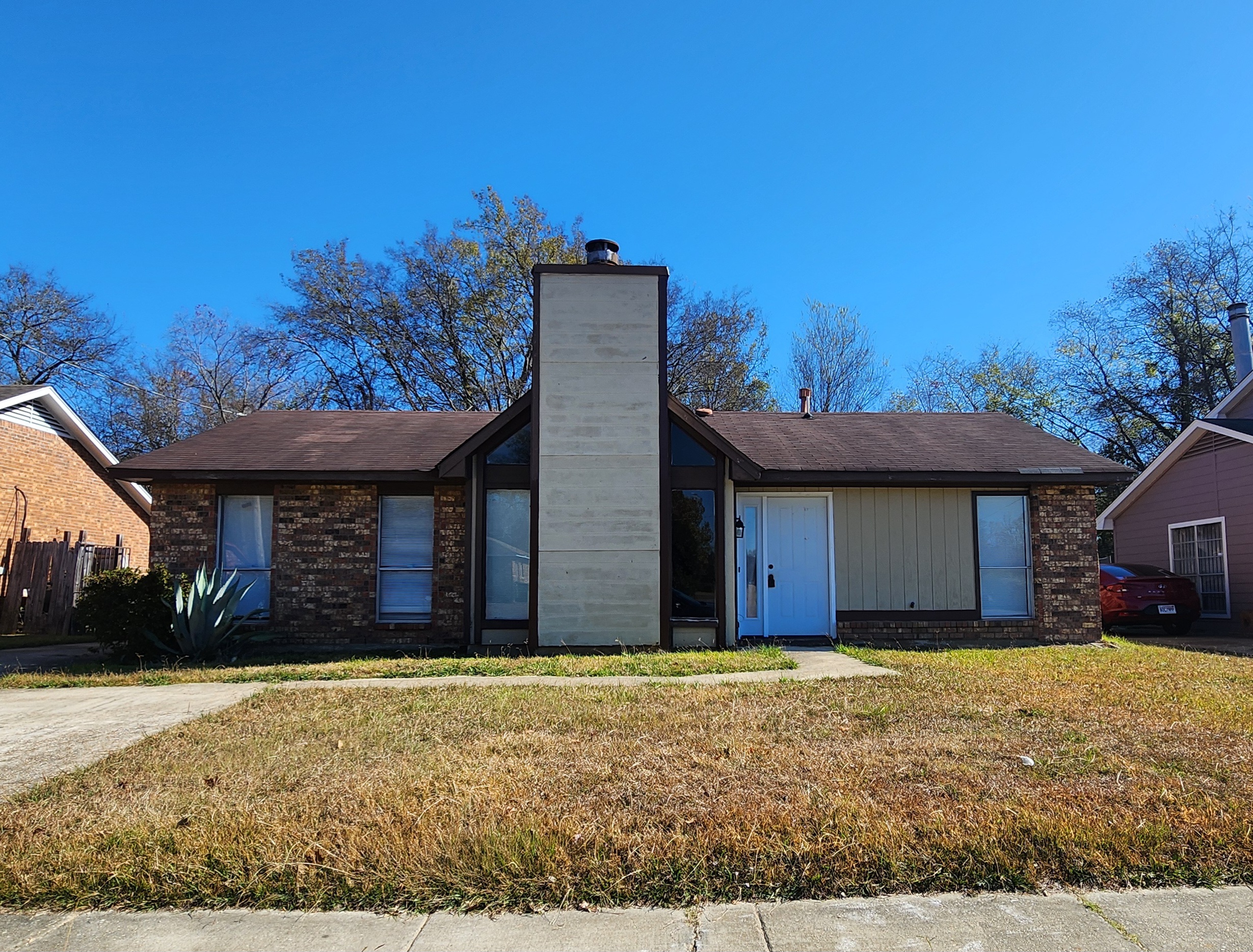 6061 Briarhurst Drive